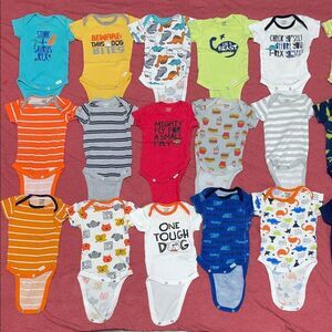 Onesies Baby Boy Bundle of 18 T-Shirts